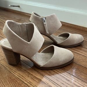 Toms Closed Toe Heel, Size: 7